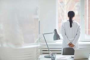 医技科室招聘会优先选择男生吗？