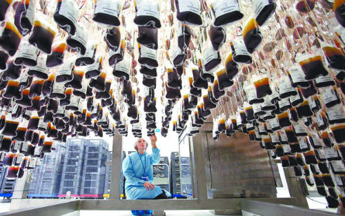 女童输血染艾滋，血液银行可行否？